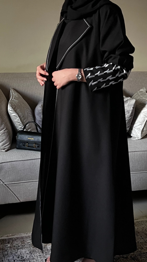 كريب كتان مع تطريز
