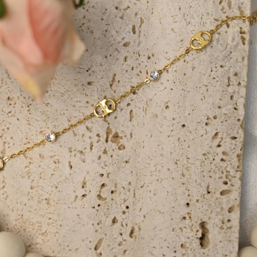 Gold bracelet