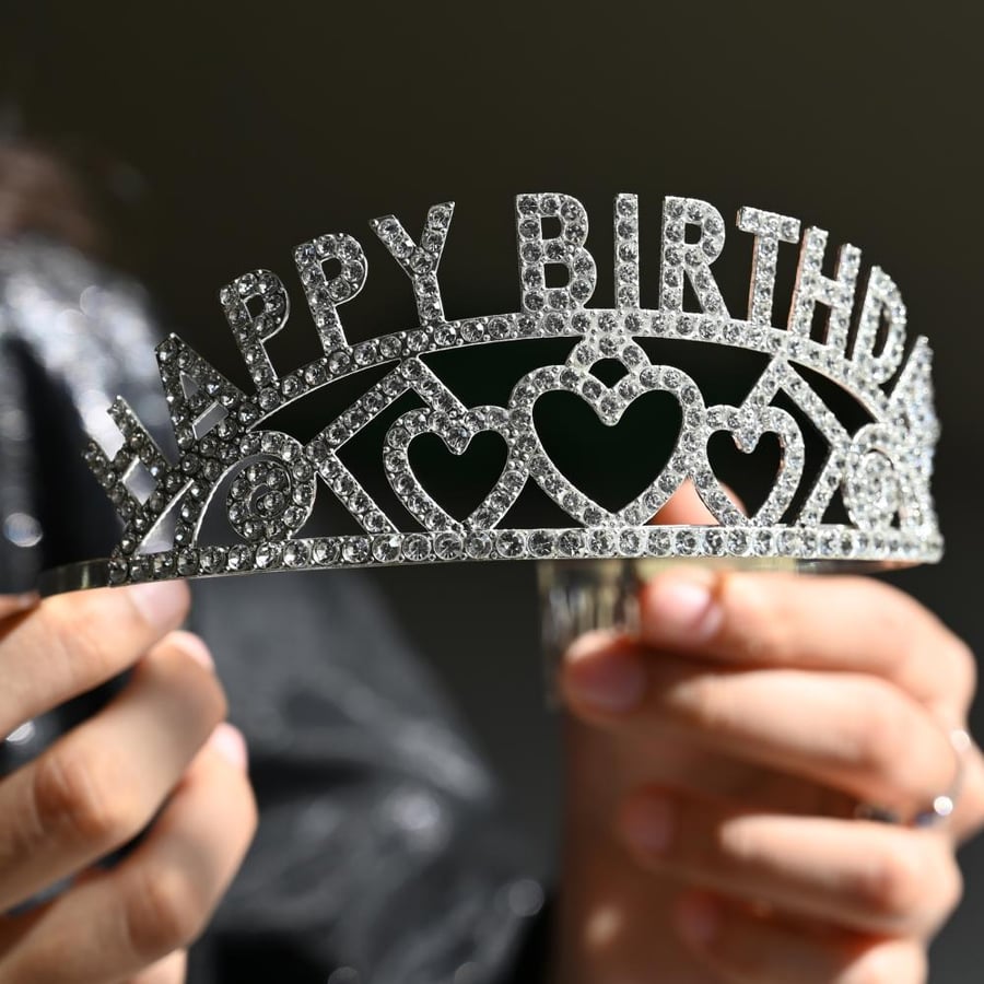 تاج لامع كرستال Happy Birthday