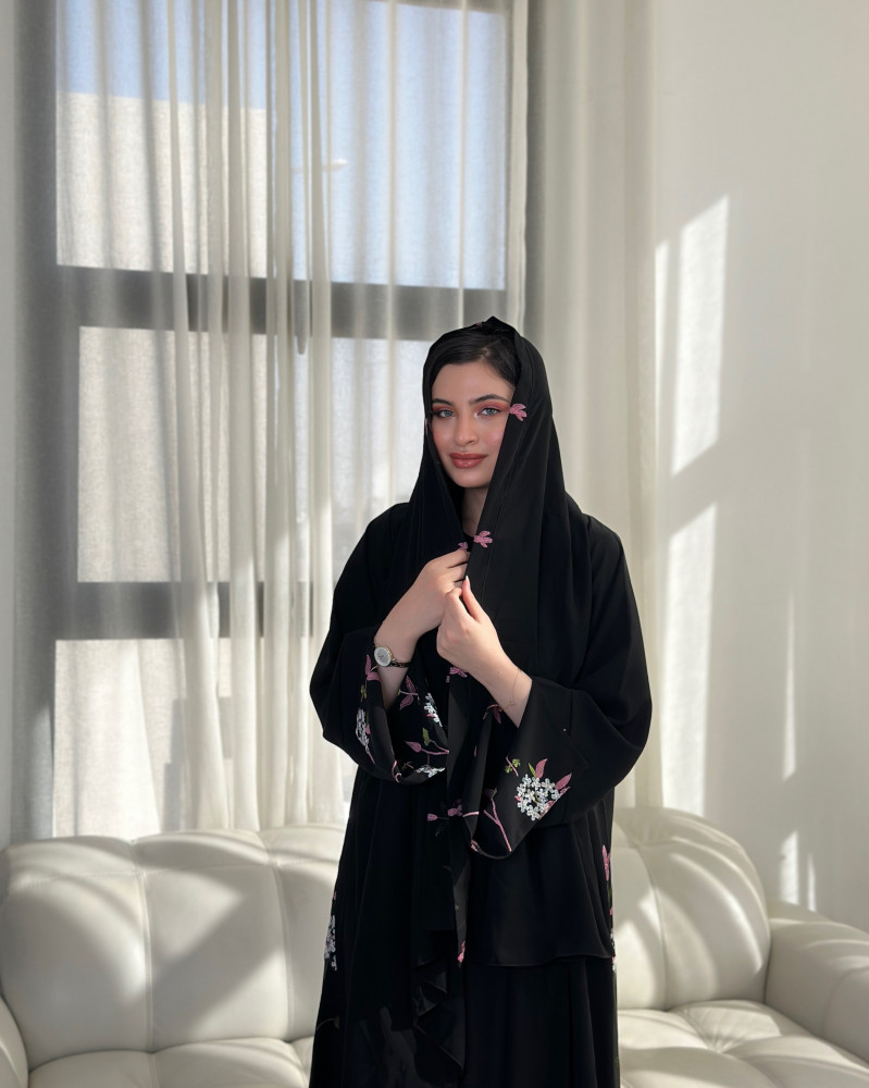 عبايه تطريز ورود مع الجوانب