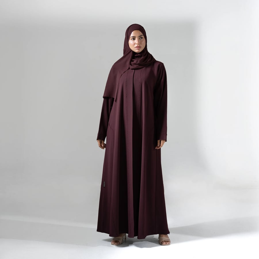 عباية ملونة نص كلوش زرار واحد