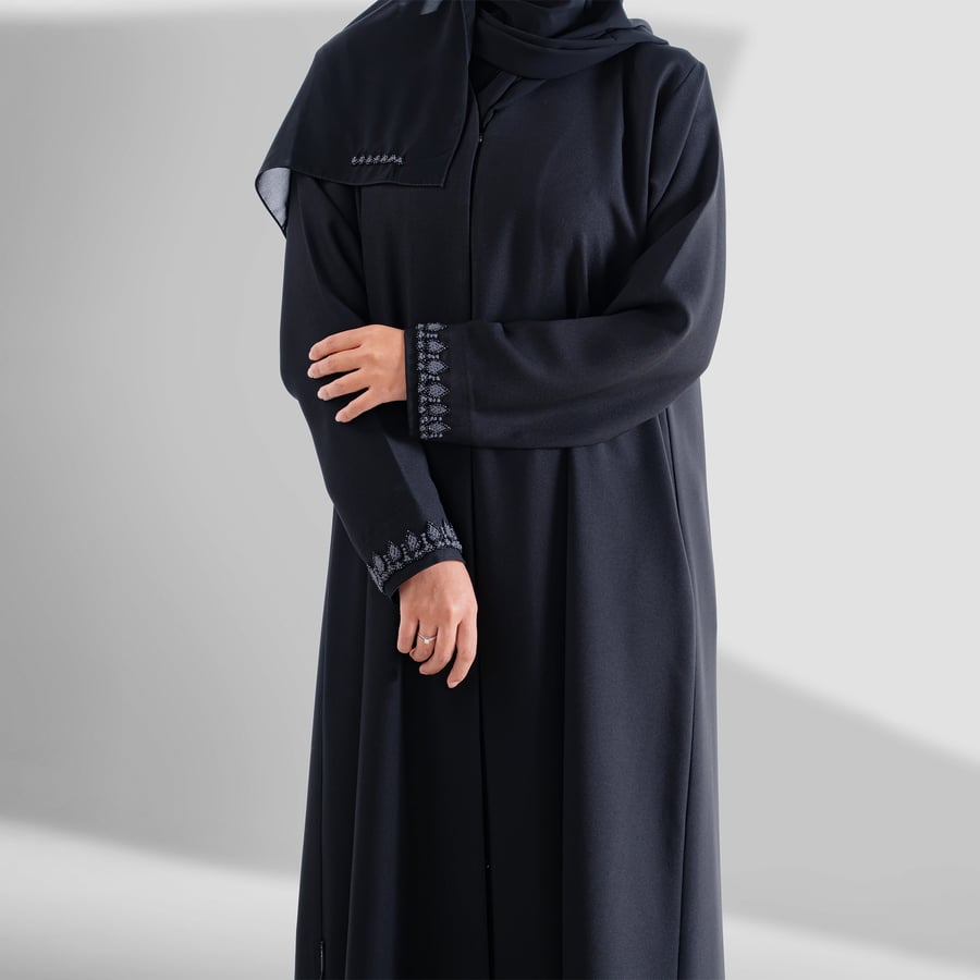 عباية كلوش من الكريب الفاخر