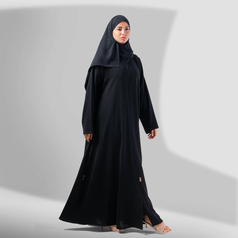 عباية كلوش سادة من الكريب
