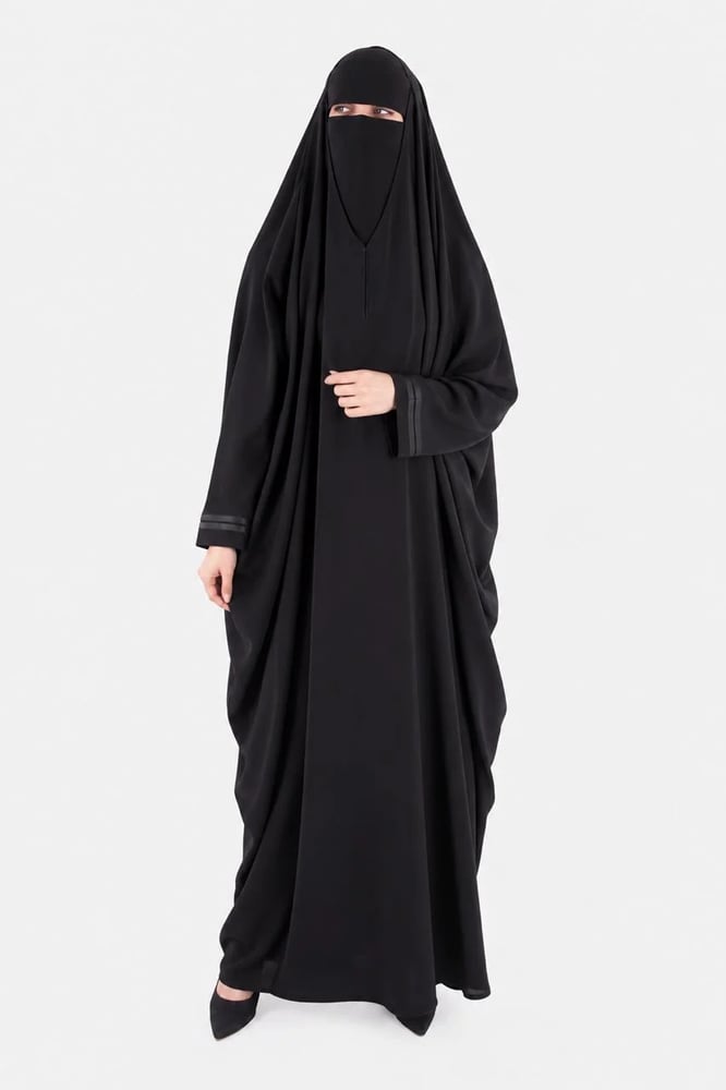 عباية راس مشلح بقيطان على الكم