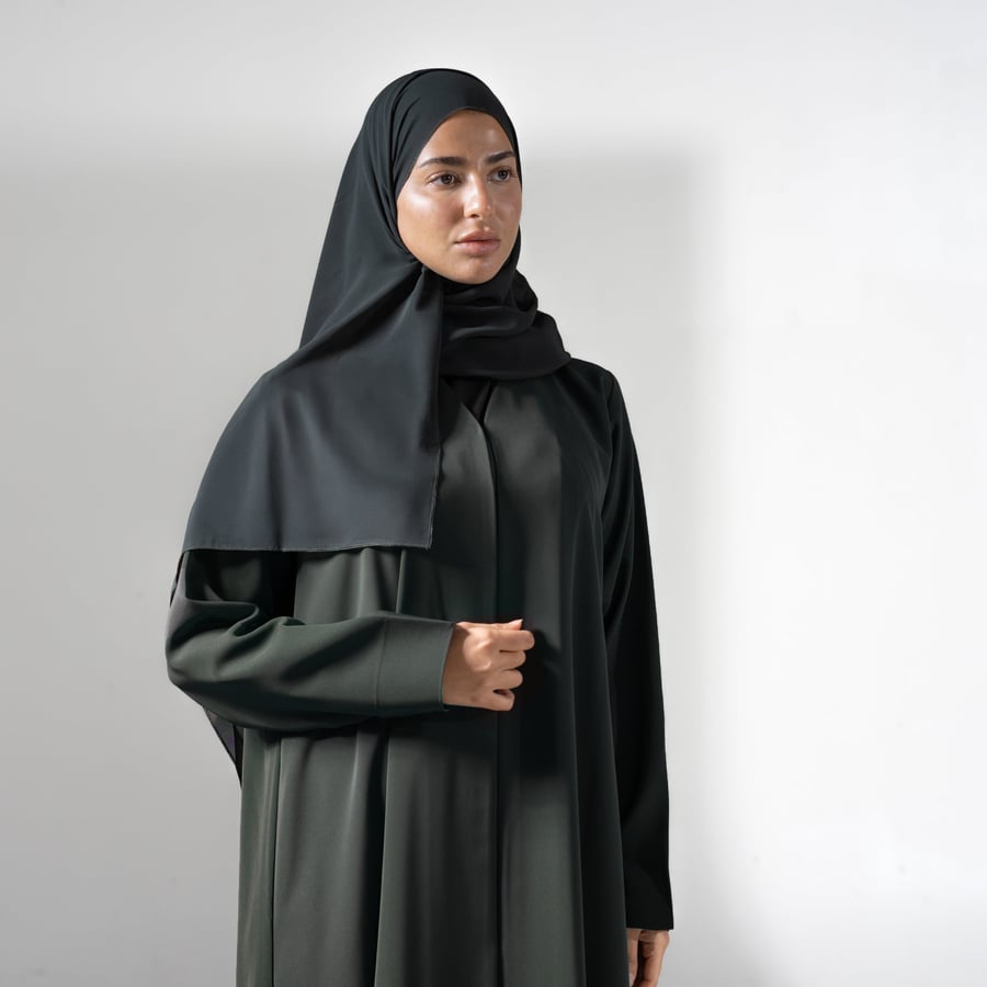 عباية ناعمة من الحرير ملونة