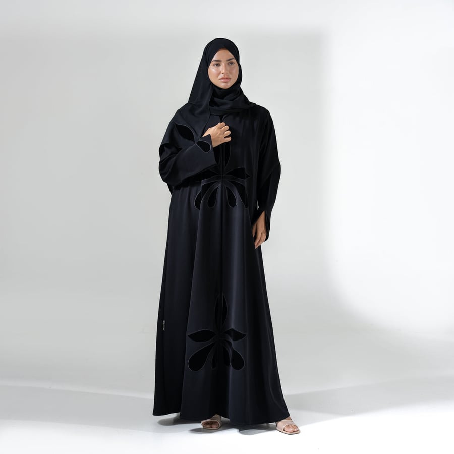 عباية شتوي من قماشالكريب باربي