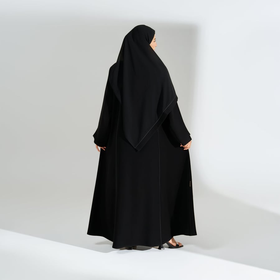 عباية كلوش من قماش الباربي