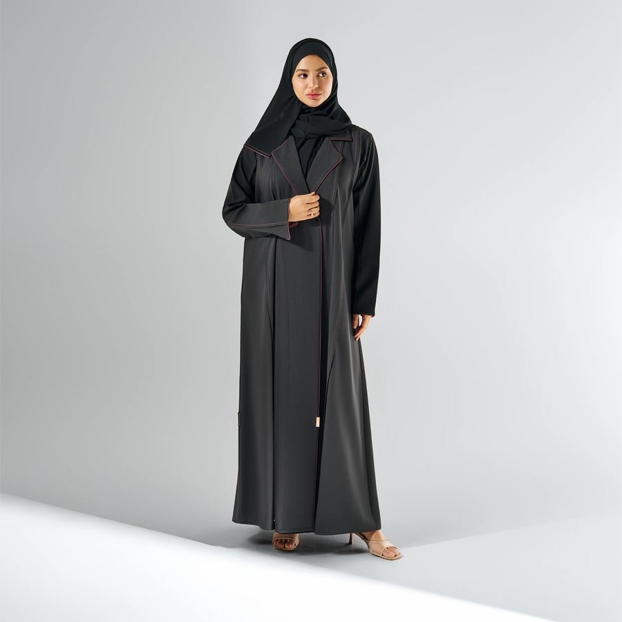 عباية من قماش الكريب الفاخر