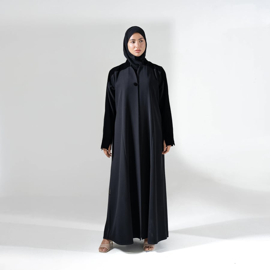 عباية شتوي من قماش الكريب باربي مع المخمل