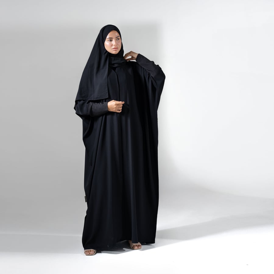عباية مشلح سادة ناعمة من الحرير