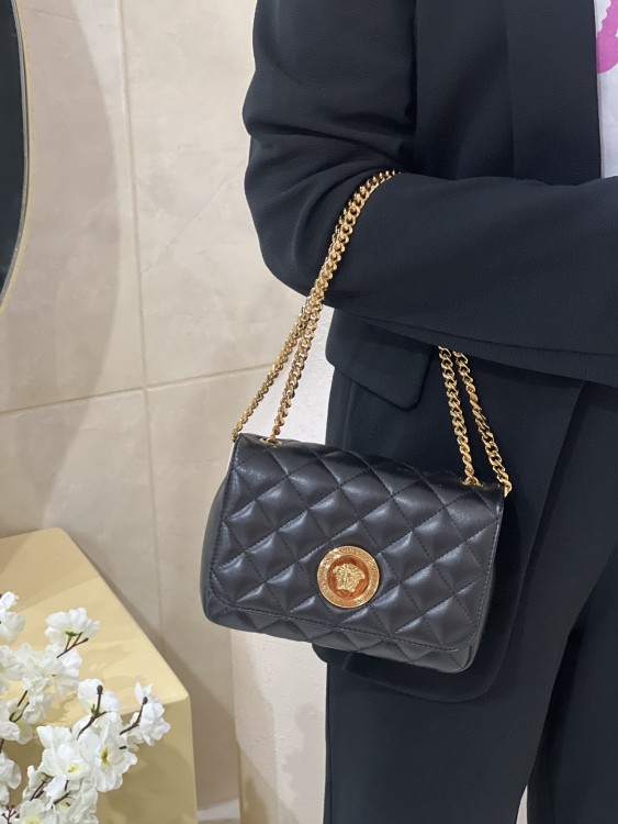 شنطة فرزاتشي