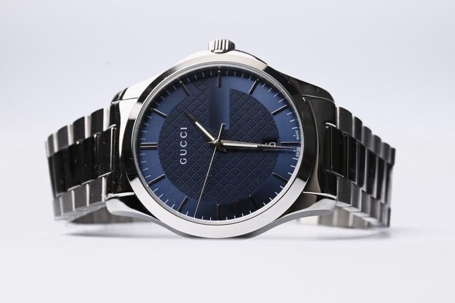 ساعة قوتشي