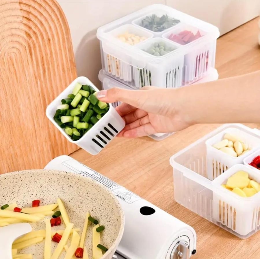 Vegetable and ingredients organizer box with baskets and a strainer of 4 and 9 pieces