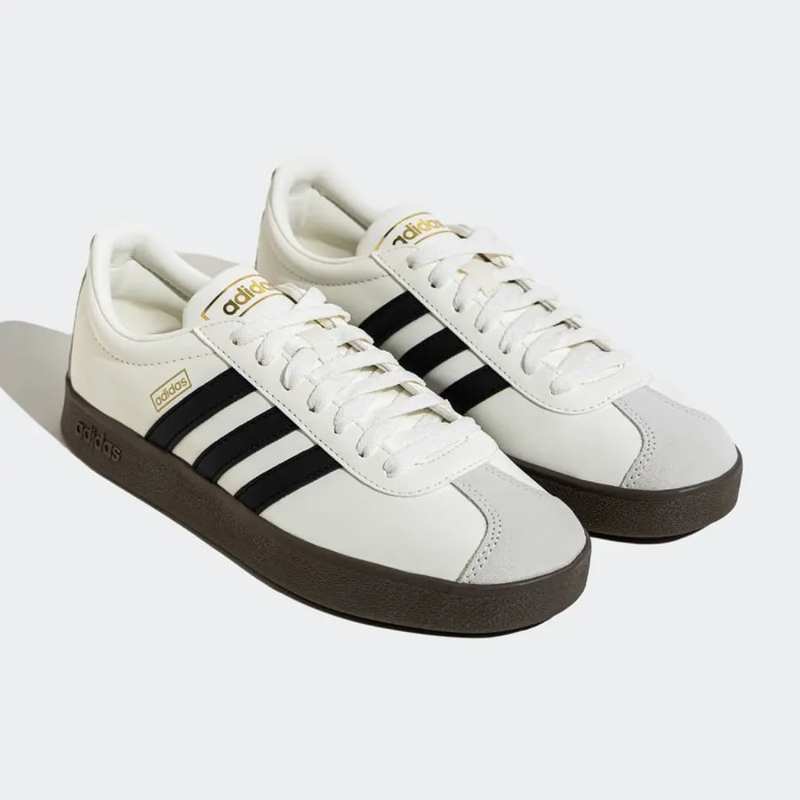 حذاء رياضي كاجوال برباط من Adidas رسمي جديد للجنسين JQ1501