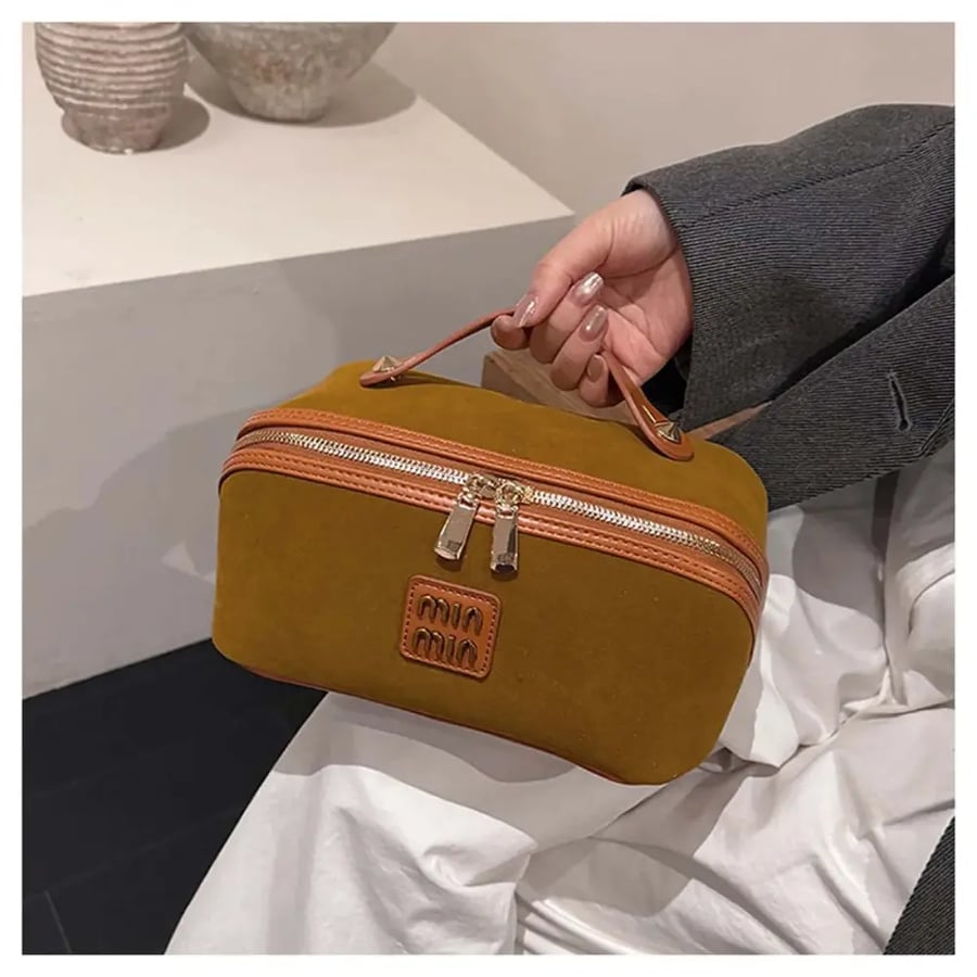 شنطة Miu Miu
