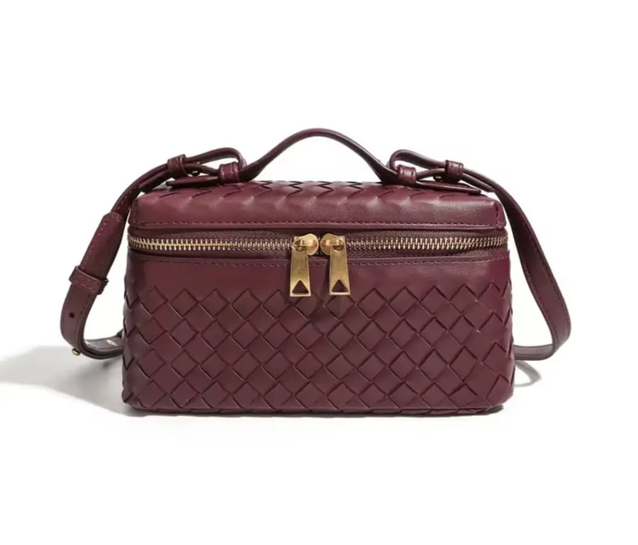 شنط BOTTEGA