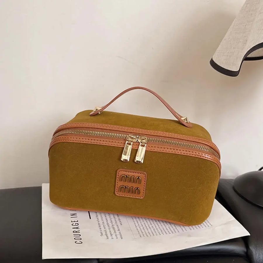 شنطة Miu Miu