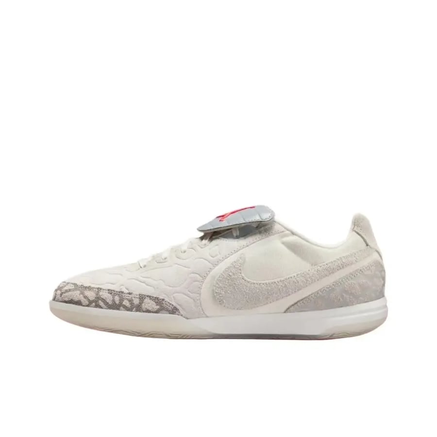 حذاء كرة القدم الداخلي Jordan Tiempo Streetgato SE Comfort Fit II7579-016