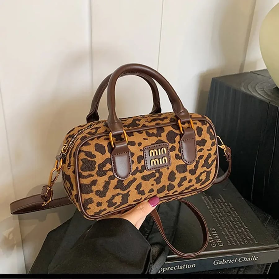 شنطة Miu Miu