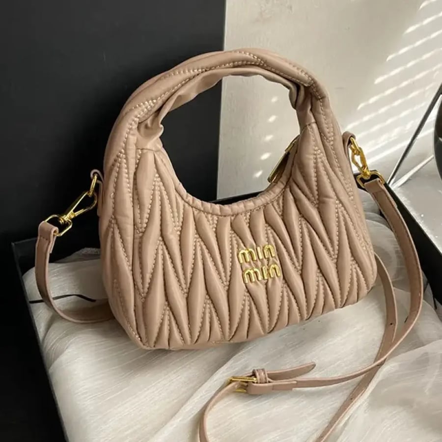 شنطة Miu Miu