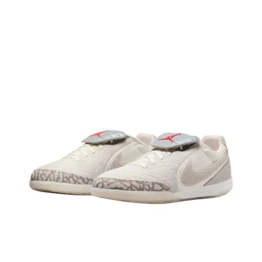 حذاء كرة القدم الداخلي Jordan Tiempo Streetgato SE Comfort Fit II7579-016