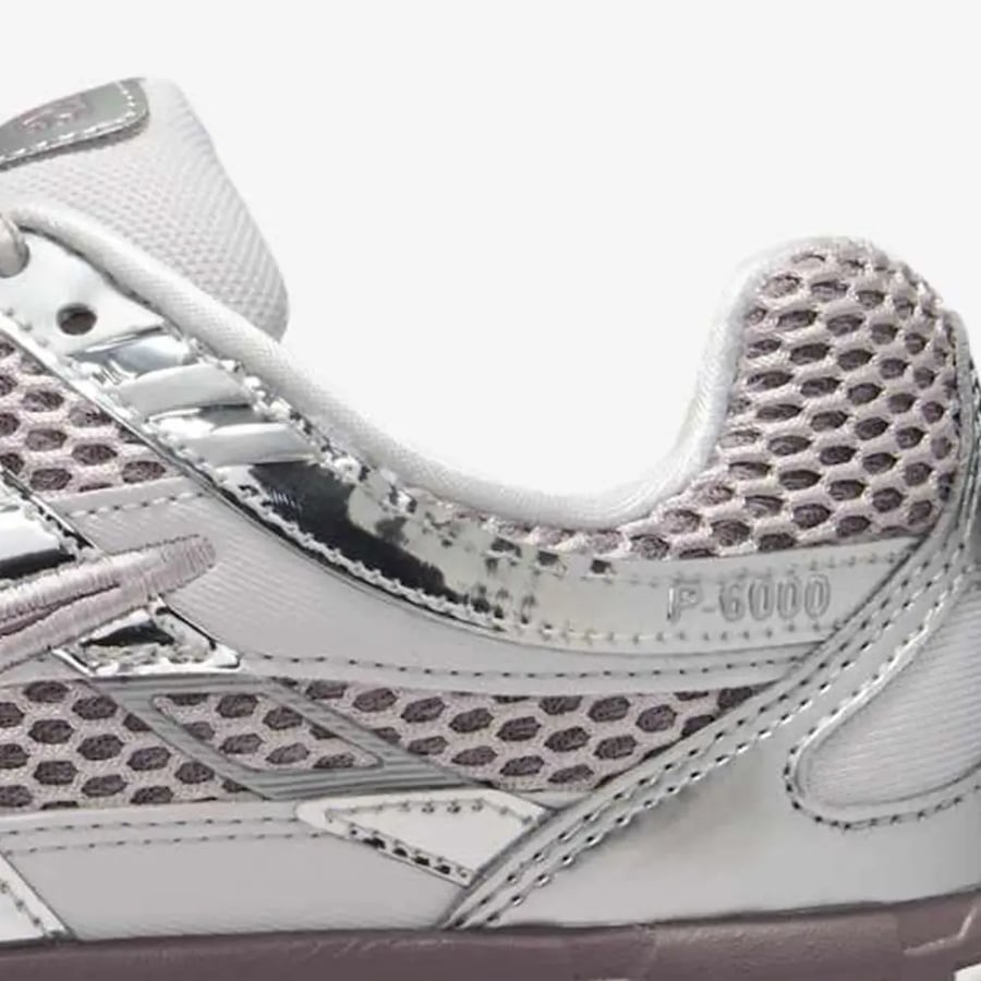 حذاء الجري Nike الرسمي الجديد للنساء ذو الرقبة المنخفضة والرباط وجيد التهوية IB4019-019