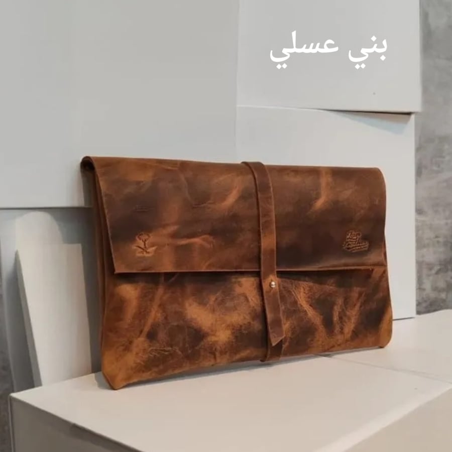 مني باوتش جلد طبيعي