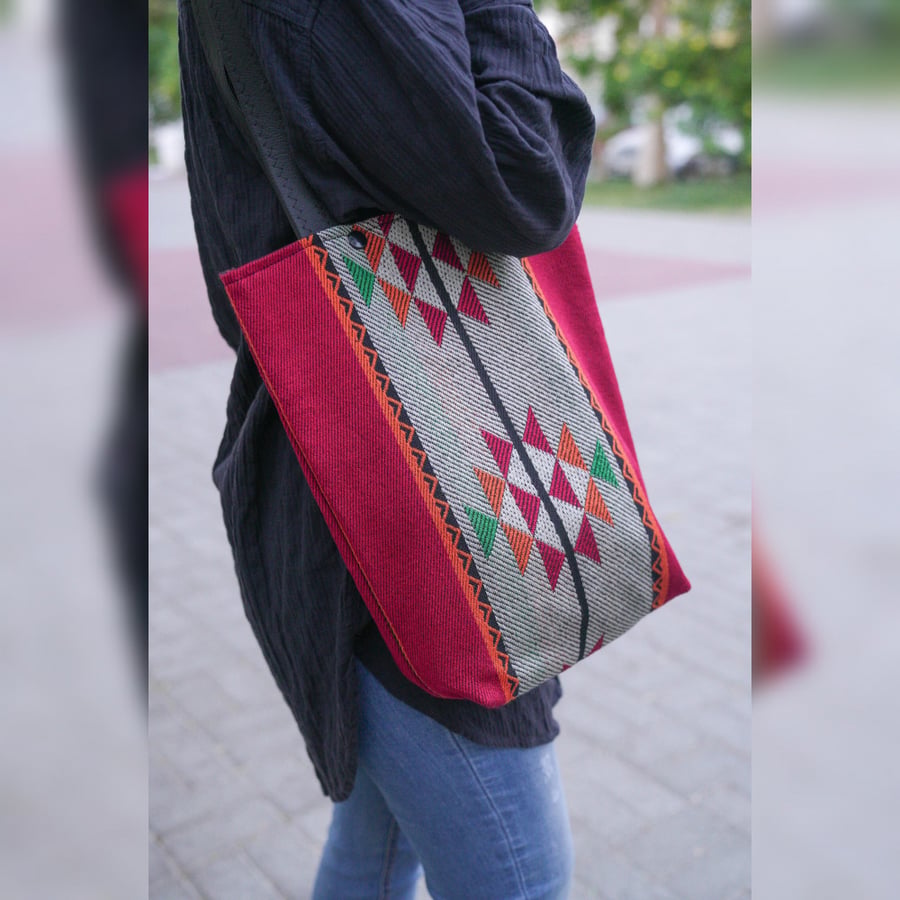 حقيبة يد نسائية بنقش سدو  موديل 2