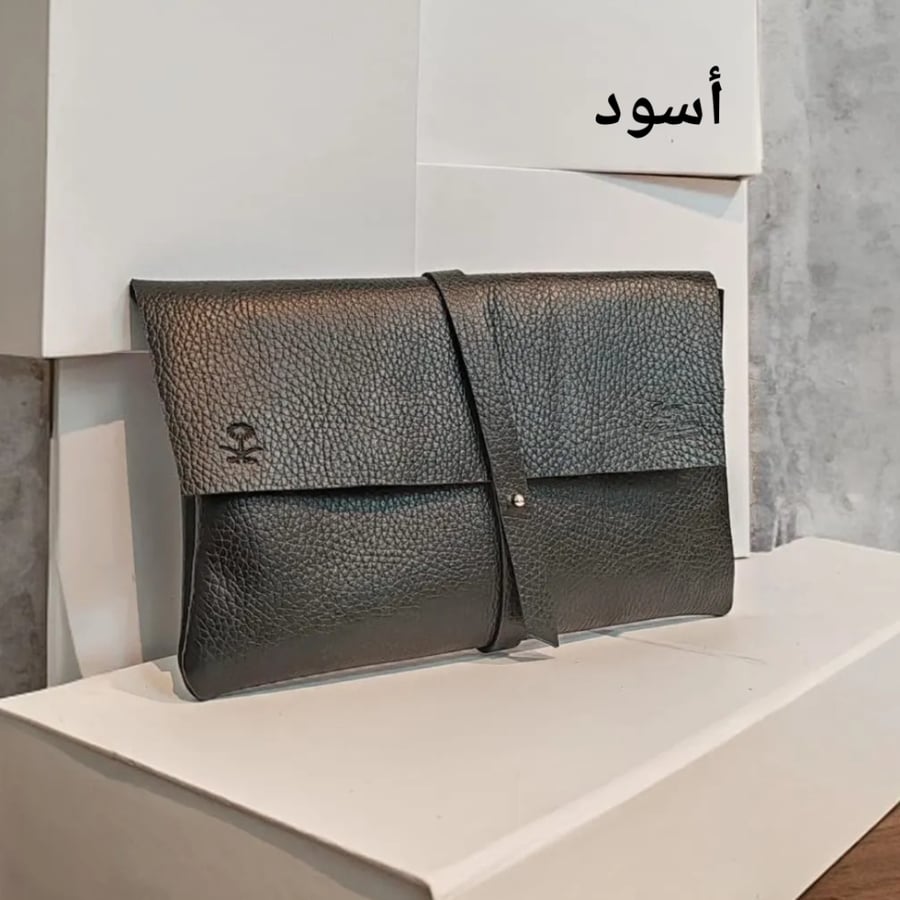 مني باوتش جلد طبيعي