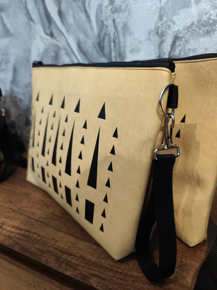 حقيبة باوتش بوابه الدرعية