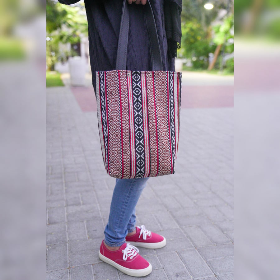 حقيبة يد نسائية بنقش سدو  موديل 1