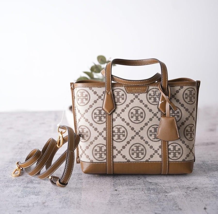 حقيبة tory burch وسط