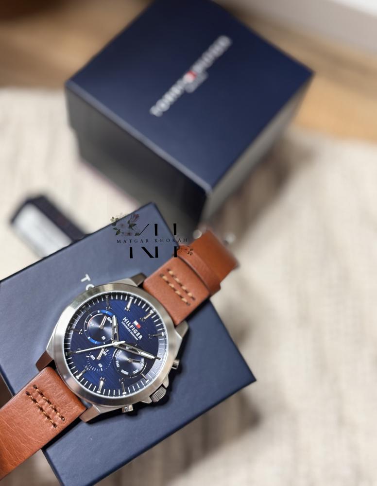 ساعة Tommy Hilfiger رجالي