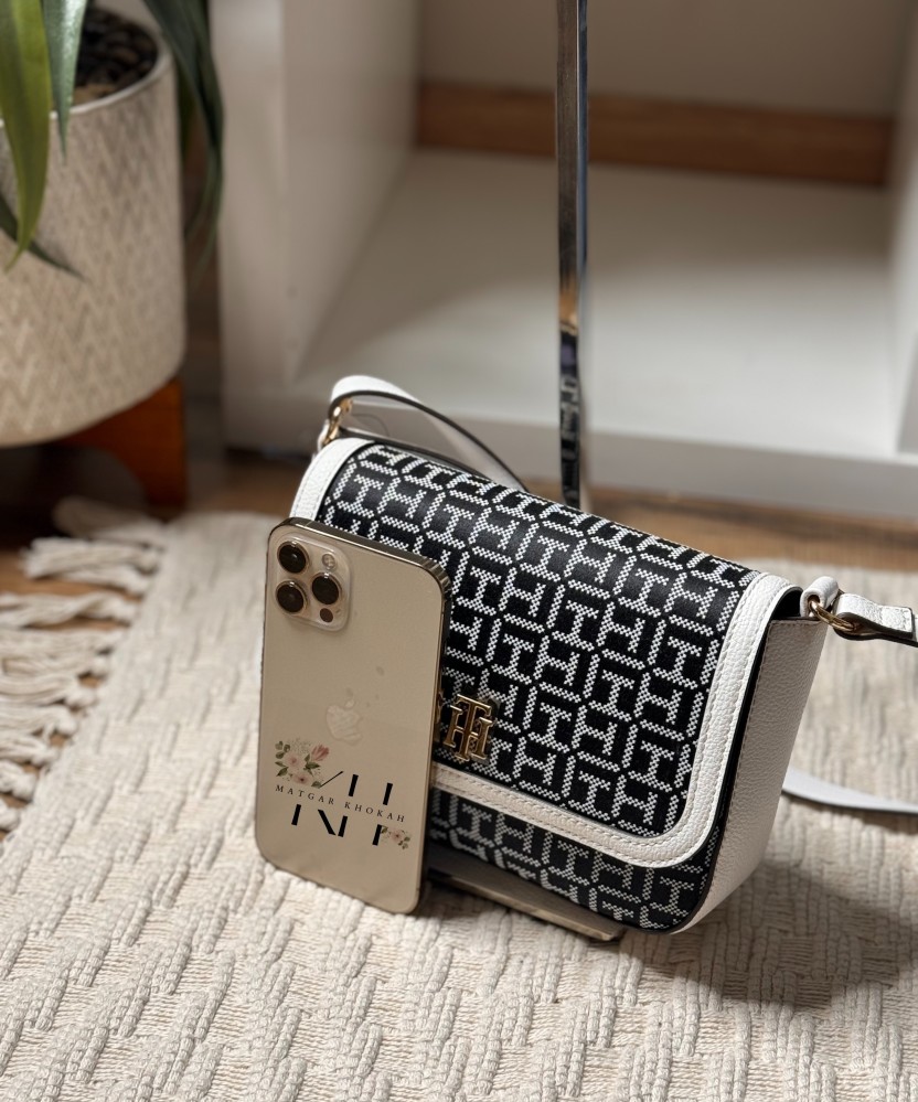 حقيبة كروس Tommy Hilfiger