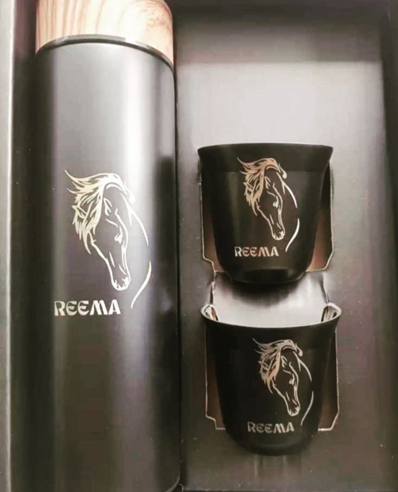 طقم مق  بعباره مكتوبه بالحفر من اختيارك (اكتبها بالملاحظات)