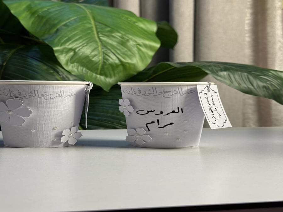 كوب ورقي و تاق
