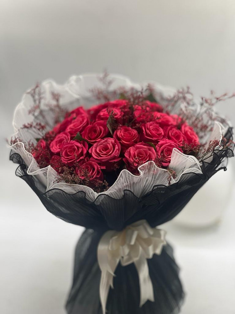روشن روز