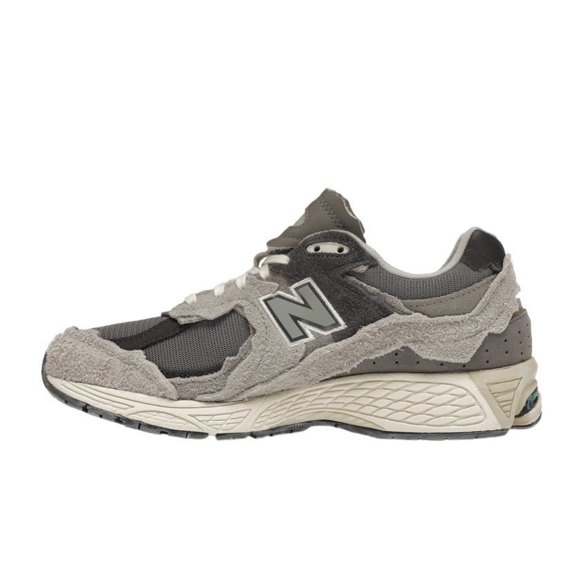 New Balance 2002R Protection Pack Sneakers - Rain Cloud