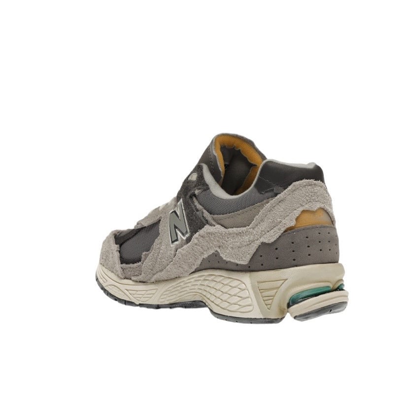 New Balance 2002R Protection Pack Sneakers - Rain Cloud