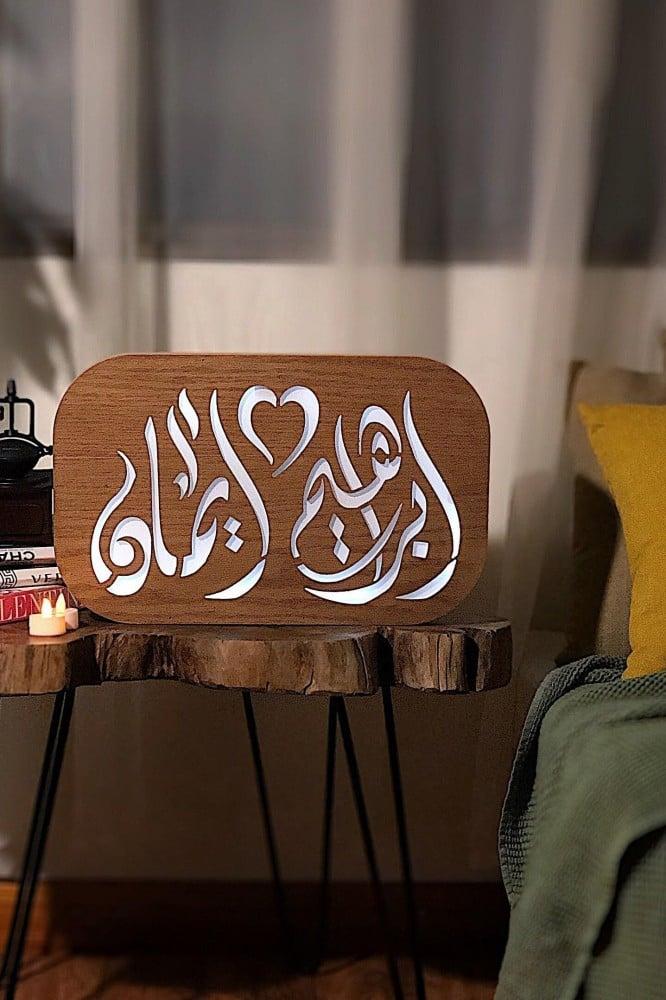 ديكور مضيء