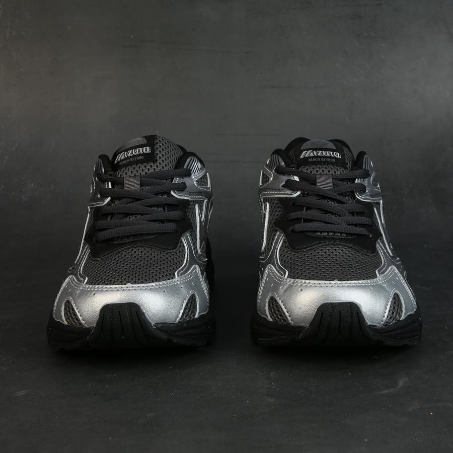 حذاء ميزونو – Mizuno