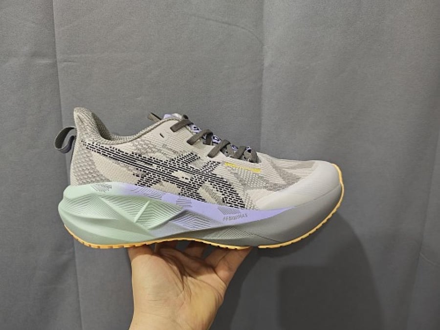 حذاء ASICS NOVABLAST 5 | أسيكس نوفابلاست 5