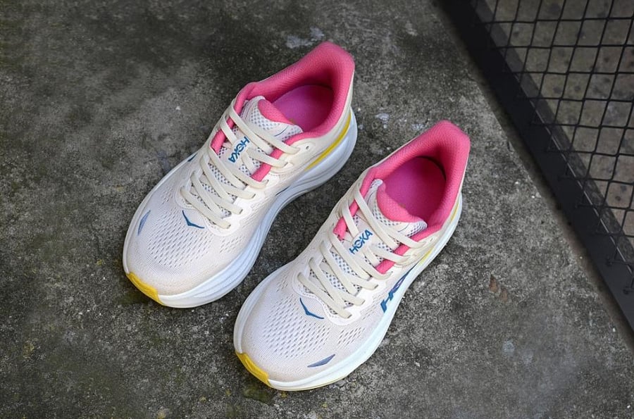 حذاء HOKA Bondi 9