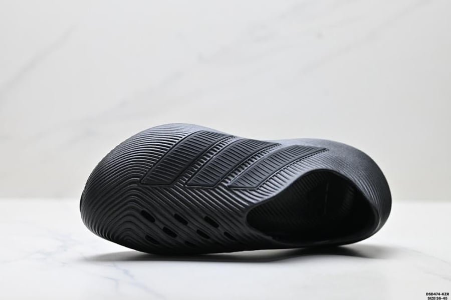 أحذاء  adidas Purechill