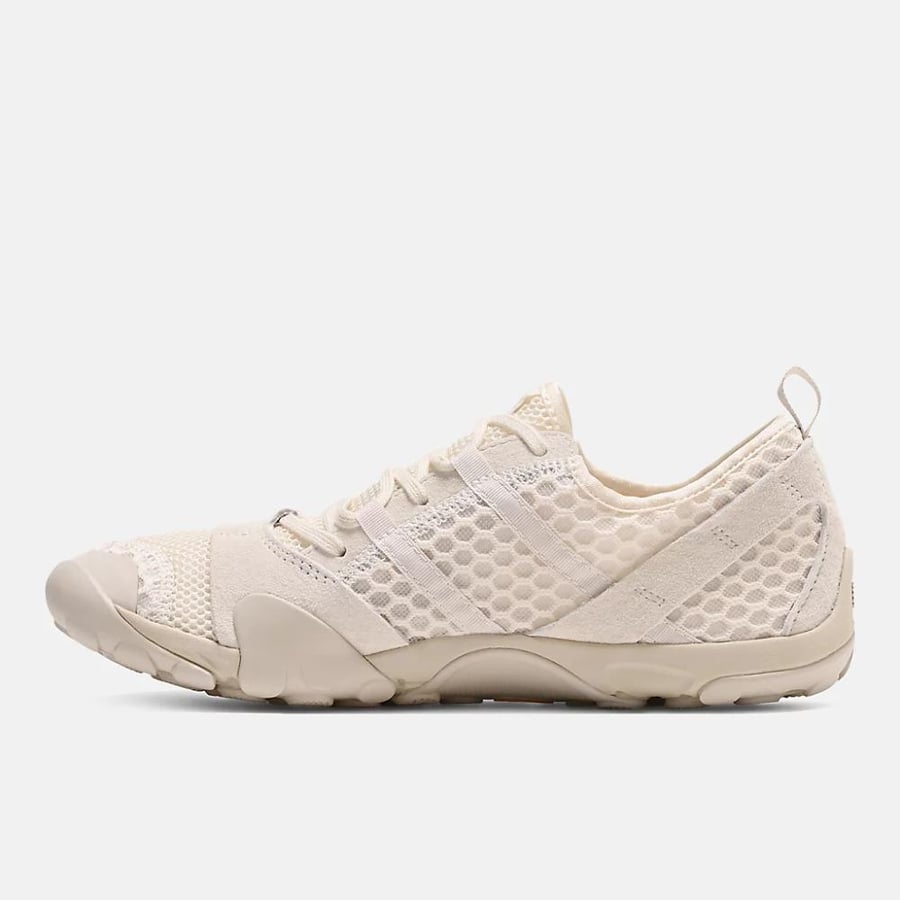 حذاء نيو بالانس مينيموس New Balance Minimus MT10