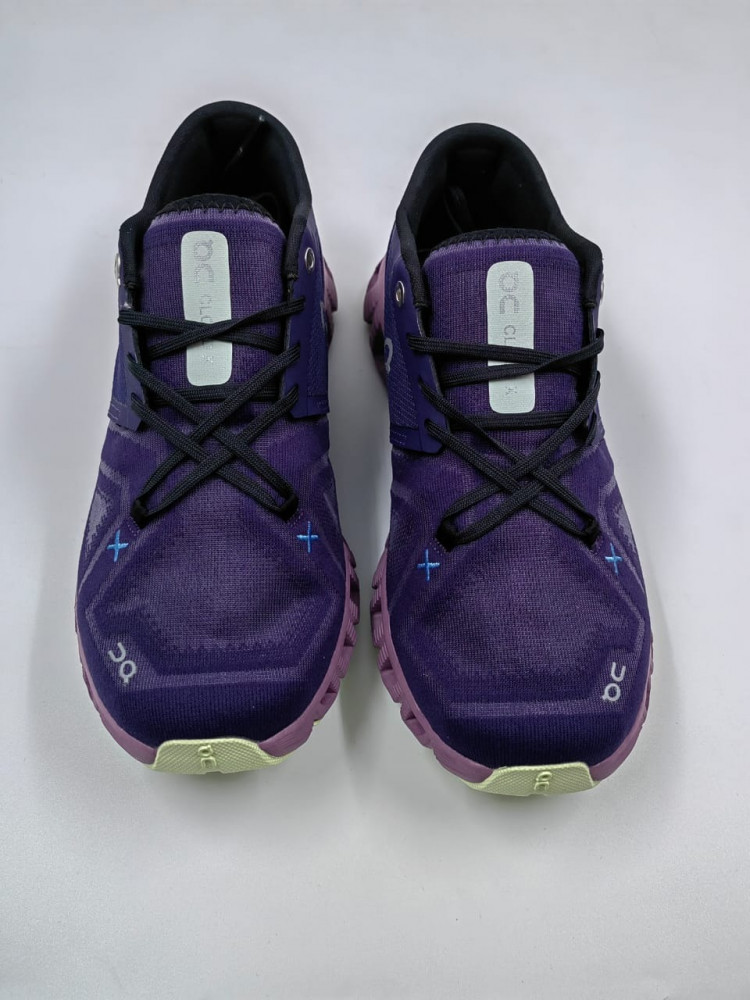حذاء On Running cloud