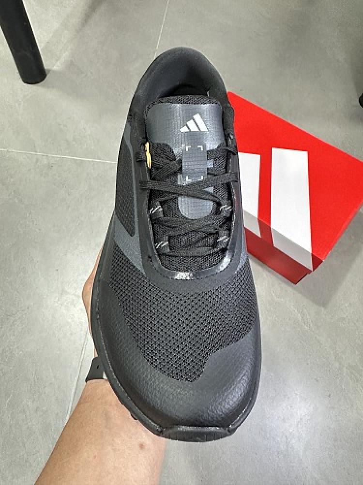 حذاء اديداس adidas HYPERBOOST EDGE