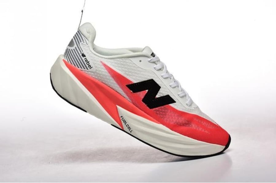 حذاء نيو بالانس New Balance FuelCell SuperComp Elite