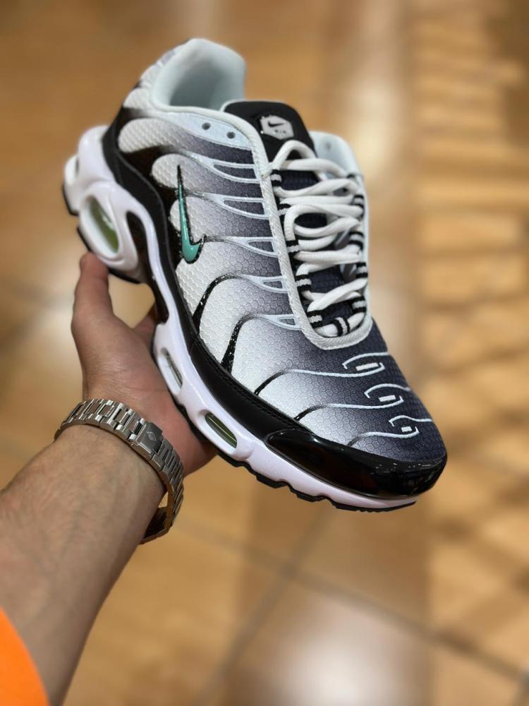 حذاء Nike Air Force