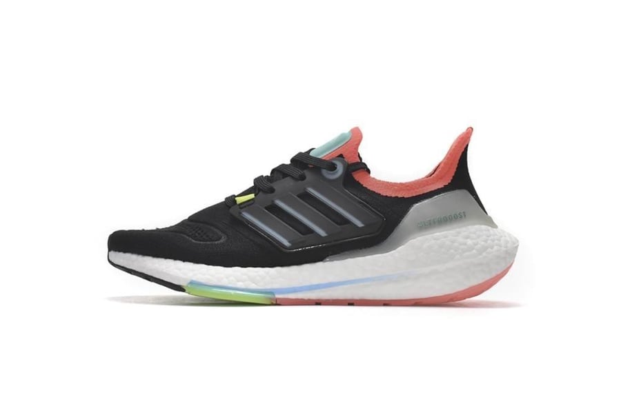 Adidas UltraBoost 22 shoe